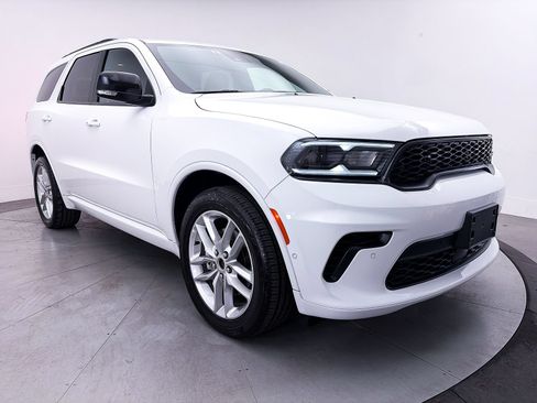 Used 2025 Dodge Durango GT AWD/4WD image 11
