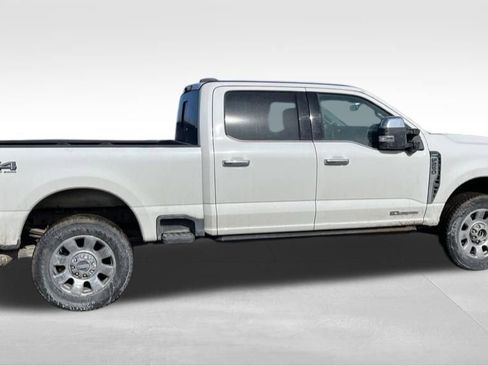 Used 2023 Ford F250 Lariat w/ Lariat Ultimate Package image 4