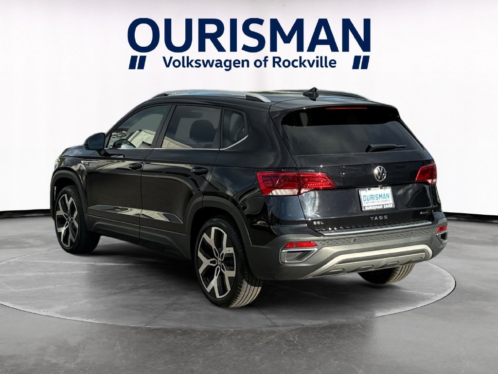 Used 2022 Volkswagen Taos SEL w/ Panoramic Sunroof Package AWD/4WD image 4