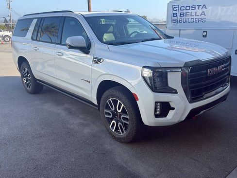 Used 2023 GMC Yukon XL AT4 w/ AT4 Premium Package AWD/4WD image 1