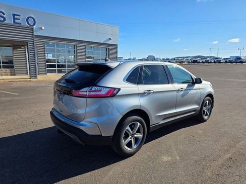Used 2023 Ford Edge SEL w/ Convenience Package image 7