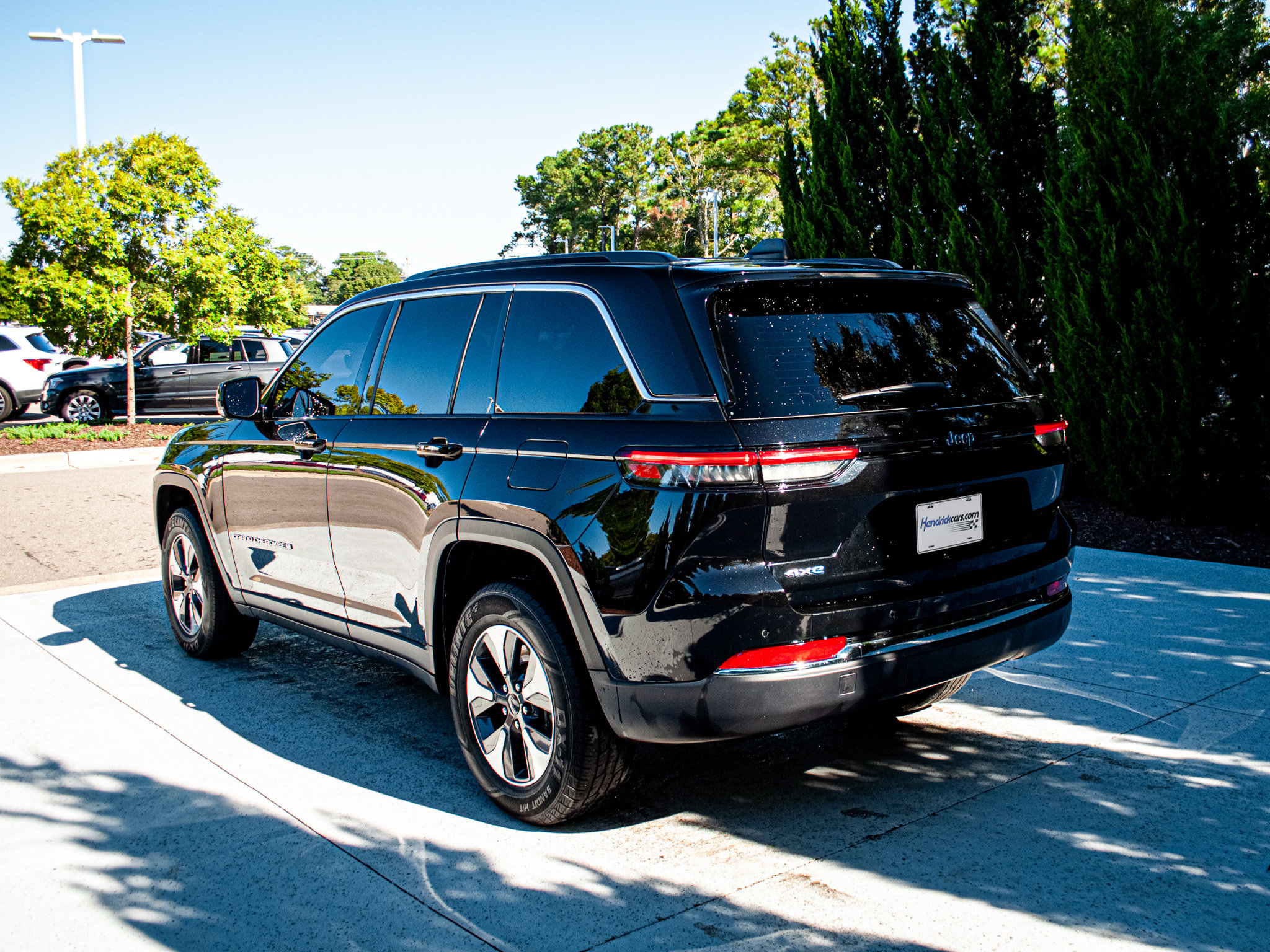 Used 2024 Jeep Grand Cherokee Limited 4xe AWD/4WD image 8
