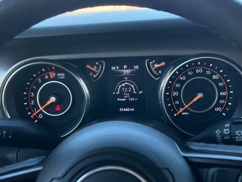 Used 2018 Jeep Wrangler Unlimited Sport S AWD/4WD image 15