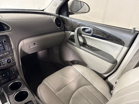 Used 2014 Buick Enclave Leather FWD image 28