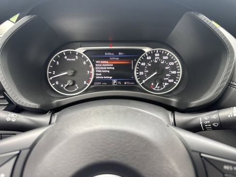 Used 2025 Nissan Sentra SV FWD image 10