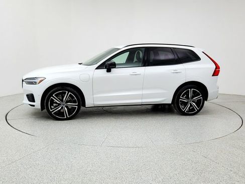 Used 2021 Volvo XC60 T8 R-Design w/ Advanced Package image 8