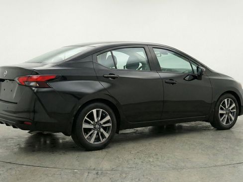 Used 2025 Nissan Versa SV FWD image 9