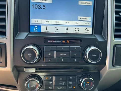 Used 2018 Ford F150 Lariat image 21