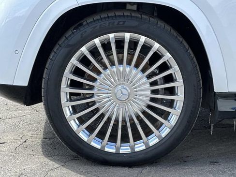 Certified 2025 Mercedes-Benz Maybach GLS 600 Maybach GLS 600 image 8