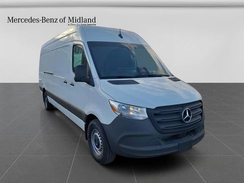 New 2026 Mercedes-Benz Sprinter 2500 image 1