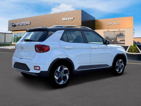 New 2026 Hyundai Venue SEL image 8