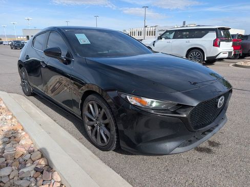 Used 2019 MAZDA MAZDA3 AWD Hatchback image 3