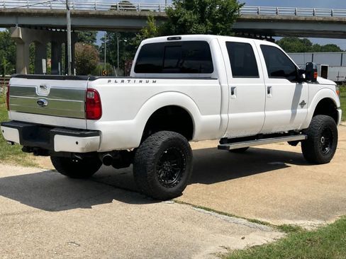 Used 2016 Ford F250 Platinum w/ FX4 Off-Road Package AWD/4WD image 5