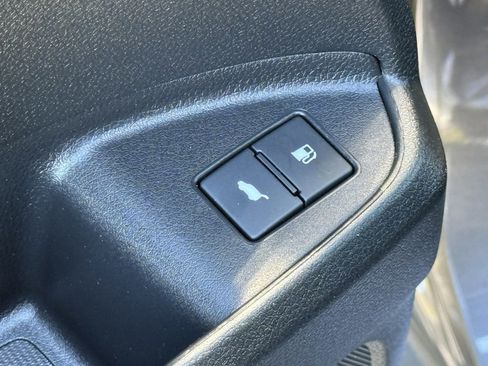 Used 2017 Honda Pilot Touring image 23