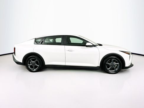 Used 2025 Kia K4 FWD image 10