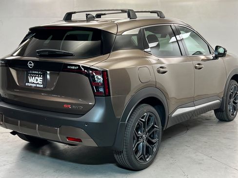 New 2026 Nissan Kicks SR AWD/4WD image 5