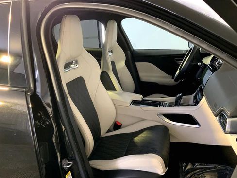 Used 2020 Jaguar F-PACE SVR AWD/4WD image 8