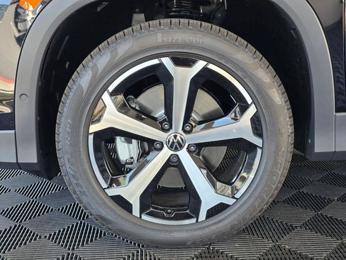 New 2026 Volkswagen Tiguan SE AWD/4WD image 10