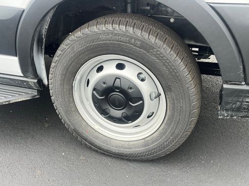 New 2025 Ford Transit 250 148 Medium Roof w/ Interior Upgrade Package image 20