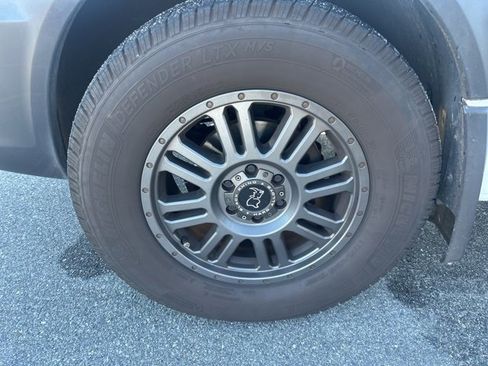 Used 2016 Mercedes-Benz Sprinter 2500 image 14