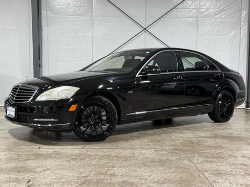 Used 2012 Mercedes-Benz S 550 4MATIC image 1