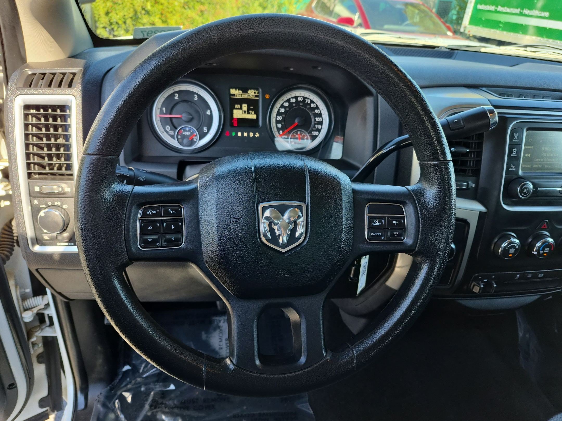 Used 2014 RAM 2500 SLT AWD/4WD image 15