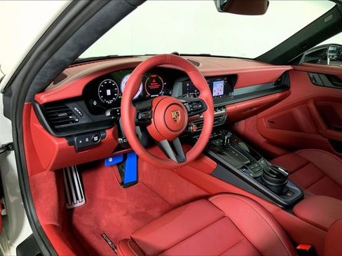 New 2026 Porsche 911 Carrera GTS RWD image 4