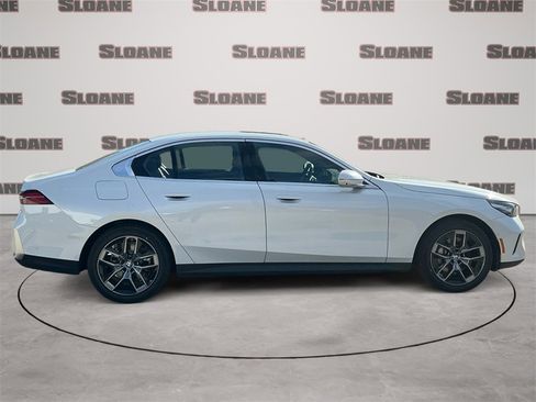 New 2026 BMW 530i xDrive w/ Premium Package image 6