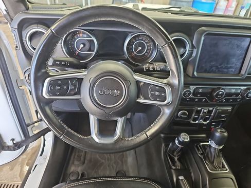 Used 2019 Jeep Wrangler Unlimited Sahara w/ Quick Order Package 24M Moab image 16