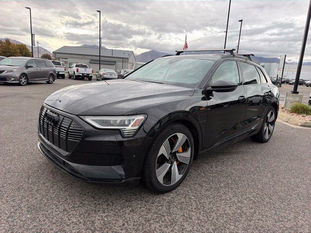 Used 2023 Audi e-tron Premium Plus w/ Premium Plus Package AWD/4WD image 3