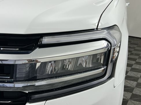 Used 2024 Ford Expedition Limited RWD image 11