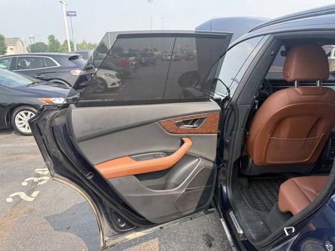 Used 2024 Audi Q8 Premium Plus AWD/4WD image 37