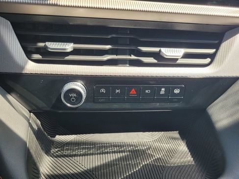 Used 2026 Ford Explorer Active w/ Active Comfort Package image 23