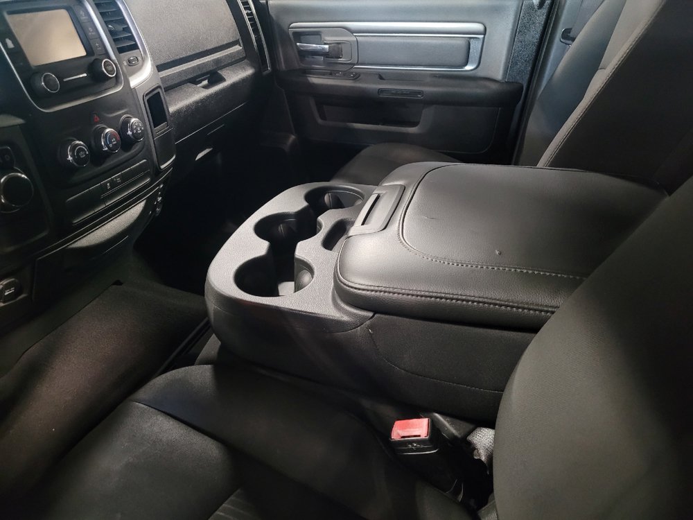 Used 2021 RAM 1500 Classic SLT RWD image 26