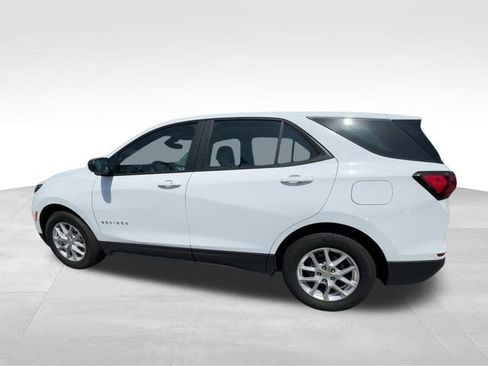 New 2024 Chevrolet Equinox LS w/ LPO, Floor Liner Package image 6