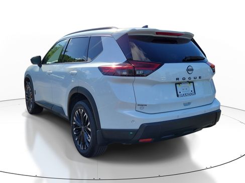 New 2026 Nissan Rogue Dark Armor FWD image 5