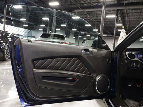 Used 2011 Ford Mustang GT Premium w/ Security Pkg image 10