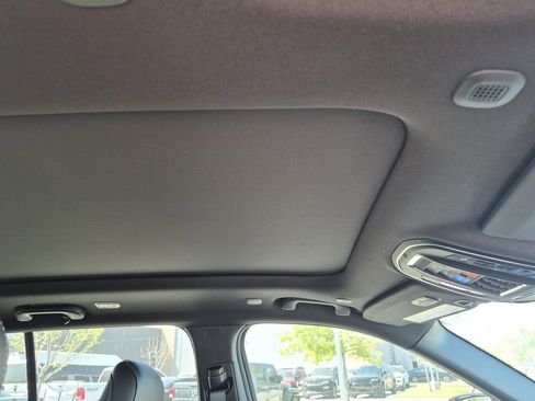 New 2026 Jeep Grand Cherokee Limited RWD image 9