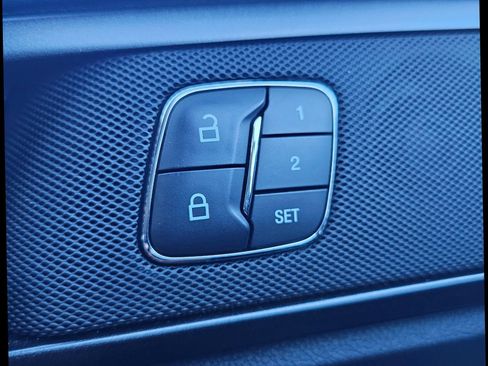 Used 2020 Ford Fusion Titanium image 21