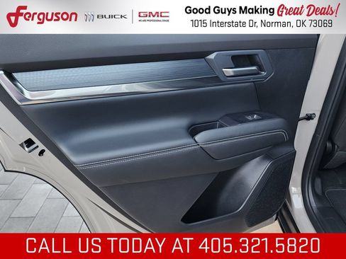 New 2027 GMC Terrain Elevation FWD image 39