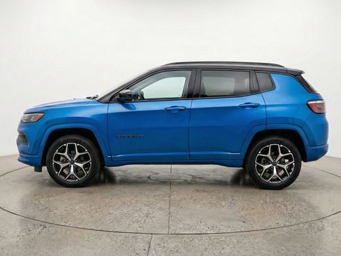 Used 2025 Jeep Compass Limited AWD/4WD image 5