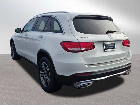 Used 2019 Mercedes-Benz GLC 300 4MATIC image 5