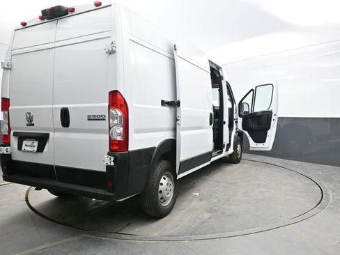 Used 2023 RAM ProMaster 2500 image 44