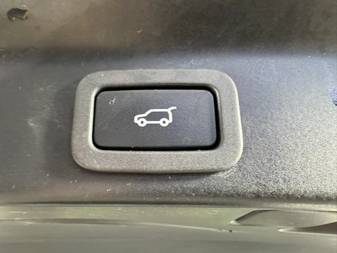 Used 2017 Jaguar F-PACE Premium AWD/4WD image 26