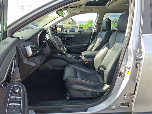 Used 2023 Subaru Outback Limited AWD/4WD image 15