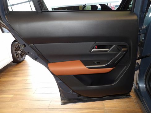 Certified 2025 MAZDA CX-50 Meridian Edition w/ Weather Package image 21