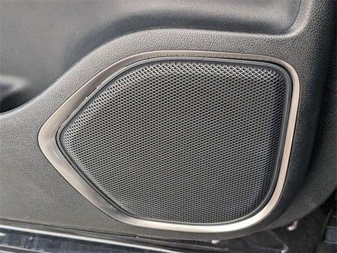 Used 2023 Lincoln Nautilus AWD image 16