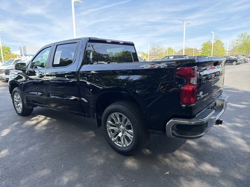 Used 2025 Chevrolet Silverado 1500 LT image 8