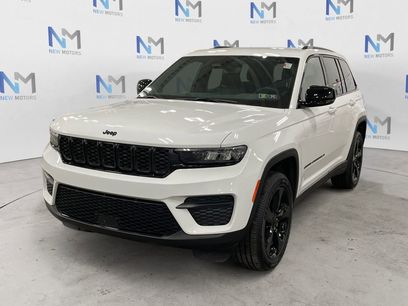 Used 2023 Jeep Grand Cherokee Altitude