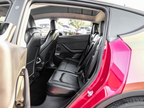 Used 2021 Tesla Model Y 2WD image 43